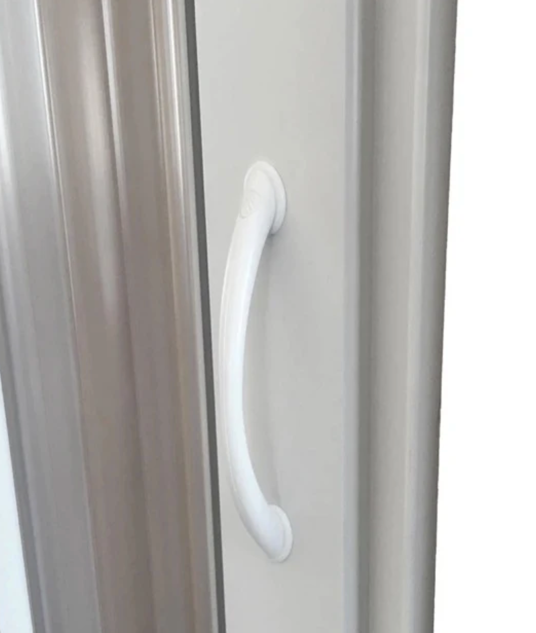 Flex line inklapbare driezijdige douchecabine voor bad met centrale opening van acryl